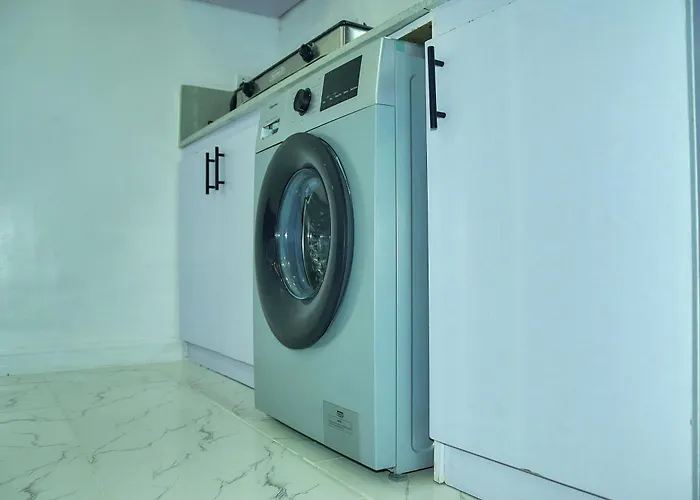 Jka 1-Bedroom-Apt 24Hrs Power Unlimited Wifi , Garden Patio Area,Free Daily Housekeeping