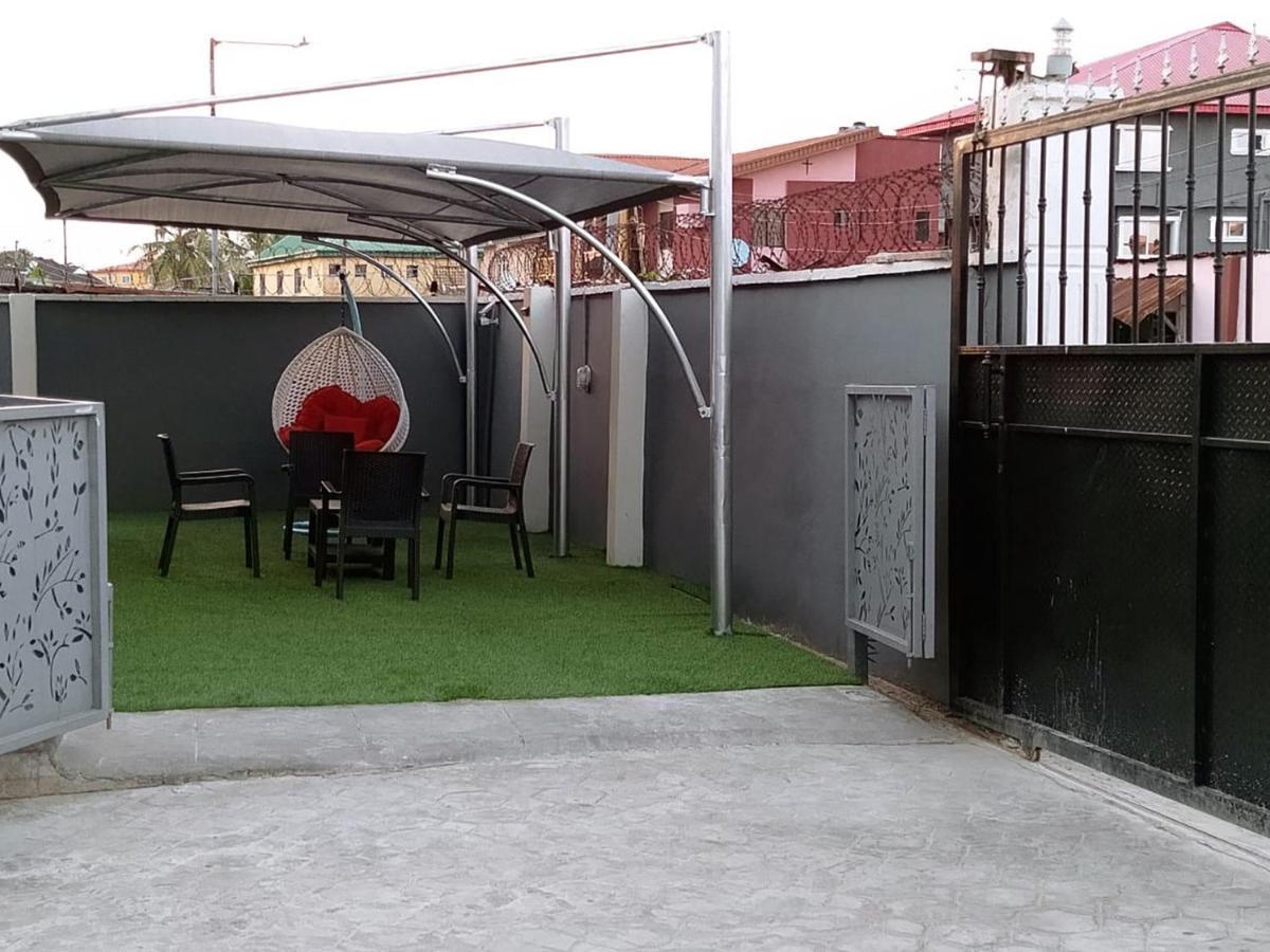 Jka 1-bedroom-apt 24hrs Power Unlimited Wifi , Garden Patio Area,free Daily Housekeeping