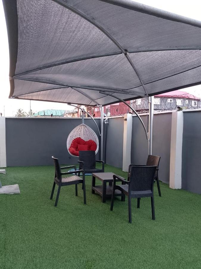 Jka 1-bedroom-apt 24hrs Power Unlimited Wifi , Garden Patio Area,free Daily Housekeeping